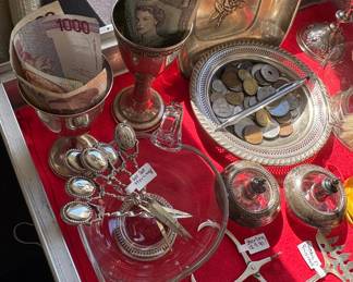 Foreign Currency & Coins 