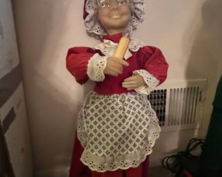 Vintage Telco Motionette Mrs. Claus Doll