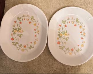 Corelle Strawberry Sundae Plates Set of 2