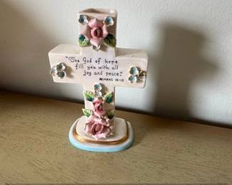 Ceramic Cross with Floral Embellishments and Bible Verse Romans 15:13