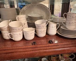 Vintage Noritake Heather Fine China Set