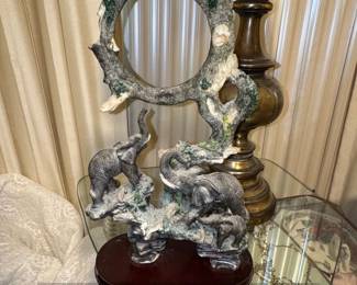 Isolde Collection Elephant Family Figurine with Mirror Frame second image