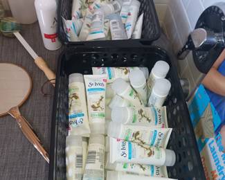 It puts the lotion in the basket......