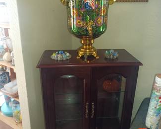 small curio and that fantastic Samovar!