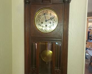 Wall or mantle clock