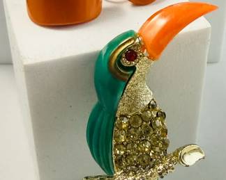 Vintage Rhinestones Toucan Brooch  Matching ClipOn Earrings 