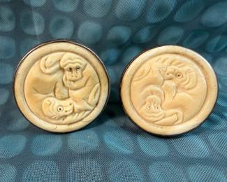 Amy Kahn Russel Sterling Silver Bone Carved Clip On Earrings