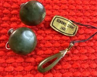 Jade Pendant  Complementing Screwback Earrings 