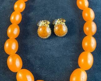 Indian China Trading Beaded Necklace  Marbled Bakelite ClipOns