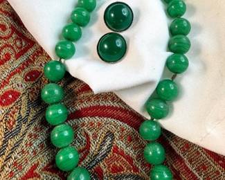 Green Variegated Glass Beaded Choker With Glass Cabochon ClipOn Earrings