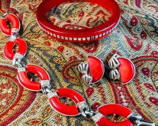 Red Candy CORO Moon Glow Silver Tone Set  Rhinestone Bangle