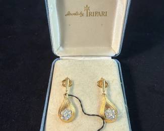 Vintage Crown Trifari Tear Drop ClipOn Earrings