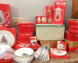 Nikko Happy Holidays Pattern Dinnerware