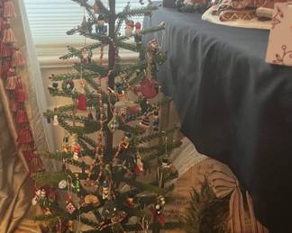 Mini tree and ornaments