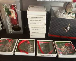 Descriptive ornaments