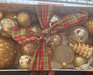 Gold balls, all sizes