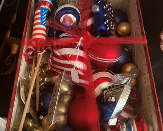 Patriotic ornaments 
