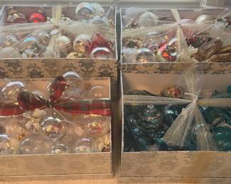 Clear, white blue and gold balls