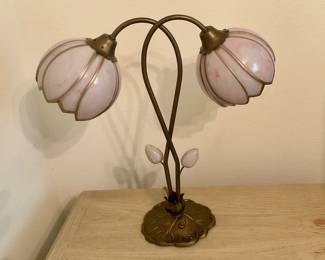 Double tulip lamp