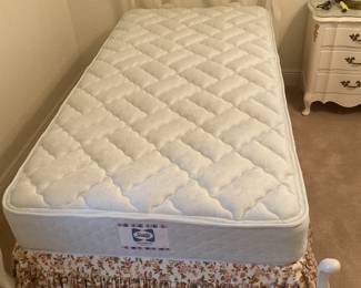 Pristine twin mattress