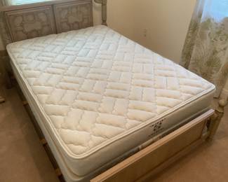 Sealy full mattress very clean