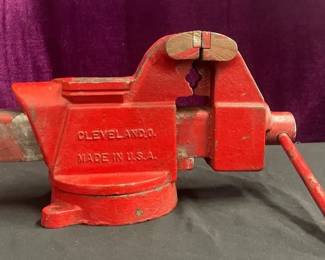 Vintage Cleveland Bench Vise