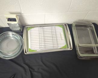 Kitchen Pans And Glass Bowls