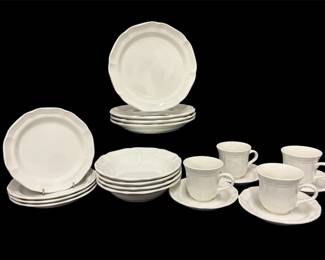 Vtg. Mikasa French Countryside 20 Pc Set