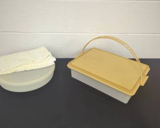 Vintage Pie And Cake Tupperware