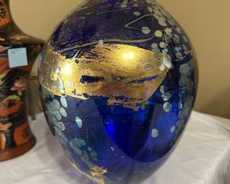 Signed TIM LAZER ‘97 dichroic blue and metallic large at 13.5” vase