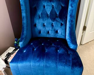 Navy faux-velvet high-back tufted club chair 16"h x 27"w x 37" seat back height