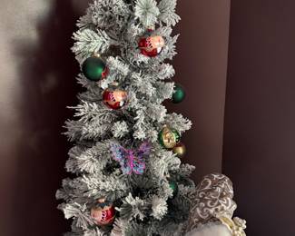 42" Flocked Christmas Tree with ornaments