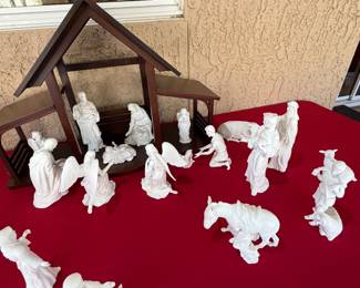 Lenox 23 piece nativity set