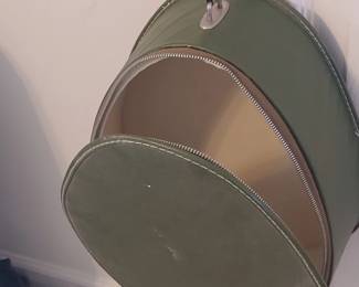 Vintage ladies travel case