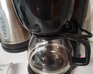 Black 5 cup Mainstays coffee maker