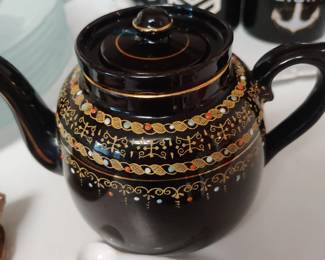 N i b vintage teapot by Gibson and Sons Burleson England complete