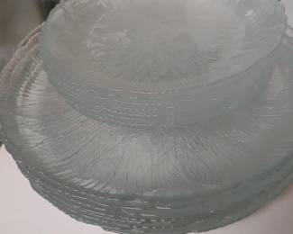 Vtg Arcorco Canterbury Crocus pattern 8 salad 8 dinner plates