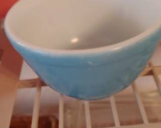 Pyrex small turquoise mixing bowl vintage