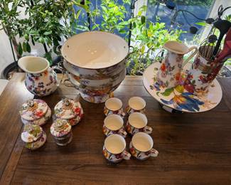 White flower market collection (other than plates and bowls, MANY duplicates not shown)
