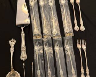 STERLING SILVER TOWLE