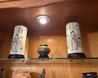 Chinese urns