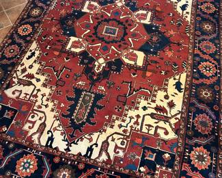 Heriz design Kargai rug - STUNNING. Area rug 9x12 (taking offers on this piece pre-sale)