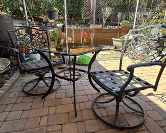 Patio dining set for two - like new!