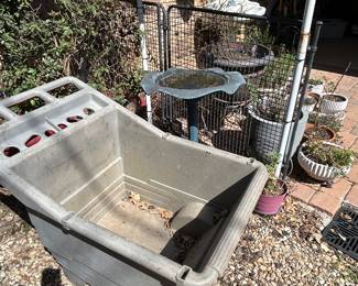 Trusty yard cart wheelbarrow 