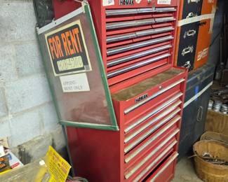 #155	Homak Rolling Tool Chest w/keys - 20 Drawers and Flip-top - 27x18x61	 $225.00 