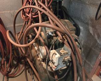 #120	Lima 2 HP Compressor w/hose - Works	 $350.00 