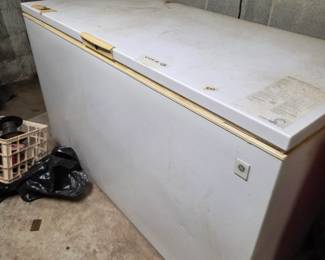 #143	GE Chest Freezer - (doesn't work) - 61x28x35	 $20.00 