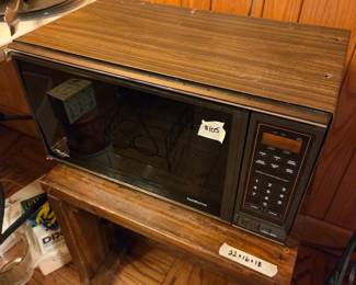 #105	Whirlpool Microwave	 $25.00 