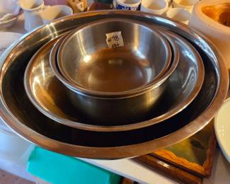#78	Set of Stainless Mixing Bowls- set of 7	 $20.00 