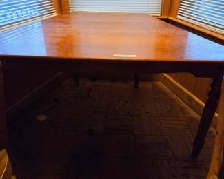 #192	Wedge shaped Dining room table 60-30x40x30	 $175.00 